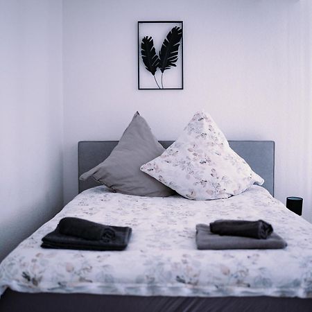 Schoenes Apartment In Der Altstadt , Kostenlose Parkplaetze In Der Naehe Емден Екстериор снимка